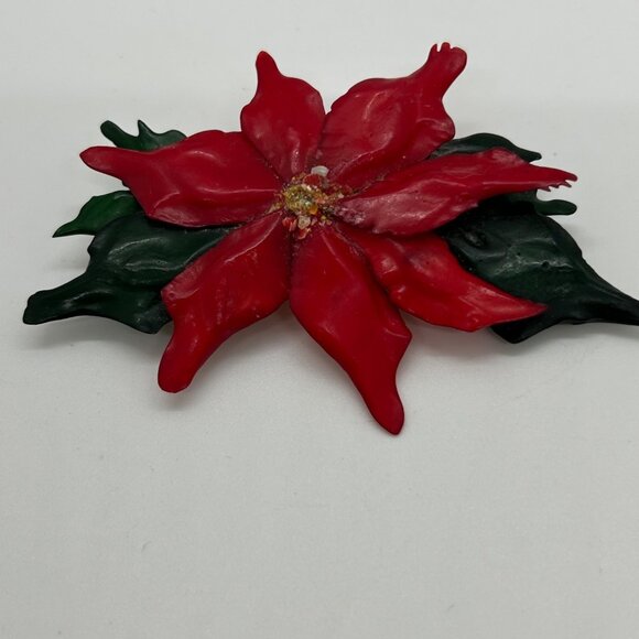 Vintage Poinsettia Brooches 1940s WWII Era Acrylic 4 Pins and Earrings Floral - Picture 14 of 16